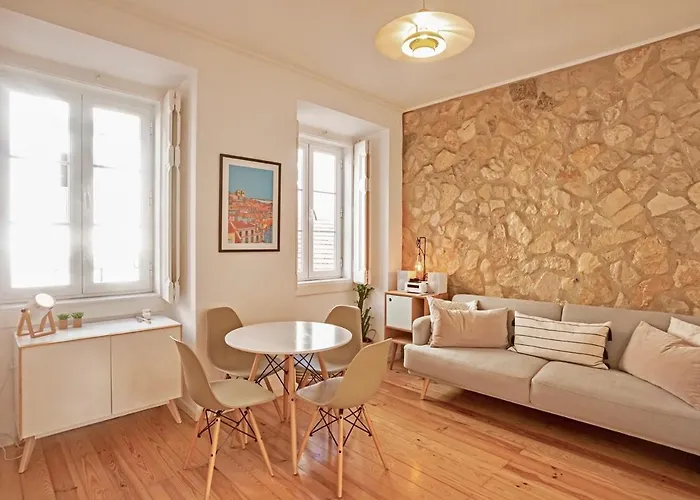 Renovated Cosy 1bedroom In Santos شقة Lisboa