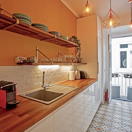 Renovated Cosy 1bedroom In Santos Lisboa